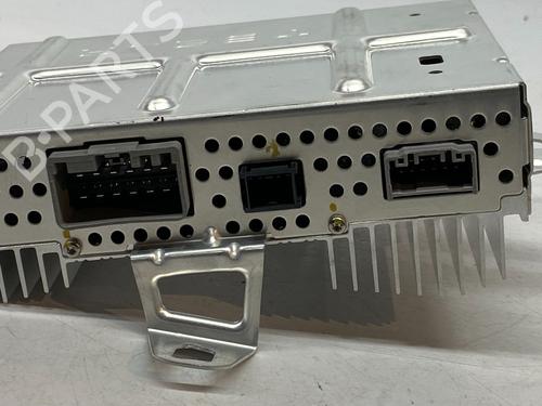 Radio TESLA MODEL Y (5YJY) Long Range All-wheel Drive | BP29691699E6