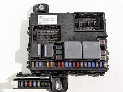 Used Fuse box JAGUAR I-PACE (X590) EV400 AWD (400 hp) 29688215