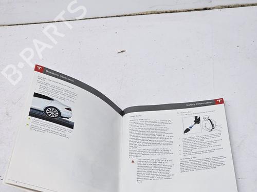 Inne TESLA MODEL S (5YJS) 85 | BP29693334O1