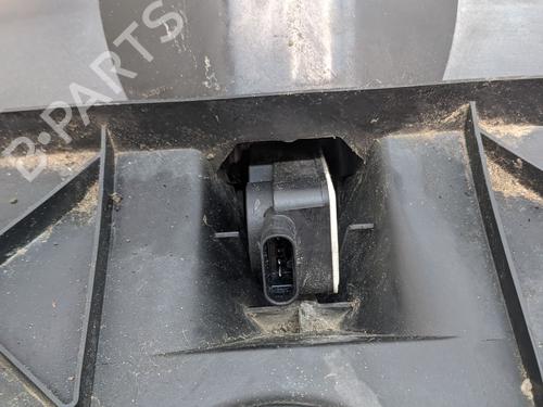 Grelha TESLA MODEL 3 (5YJ3) EV AWD | BP31031679C40