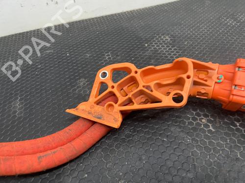 Kabel TESLA MODEL Y (5YJY) Long Range All-wheel Drive | BP29693858E12