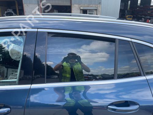 dr-rude-ventre-bagtil-mercedes-benz-eqa-h243-2021-29693778 main image