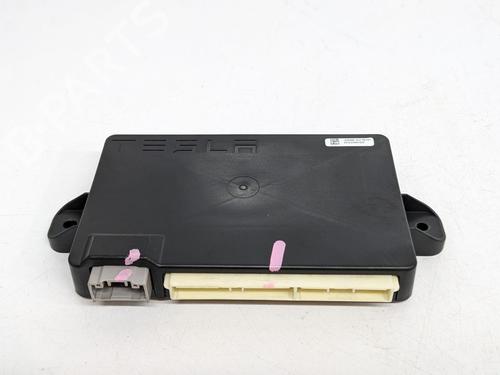 Elektronisk modul TESLA MODEL S (5YJS) 85 | BP29692825M83