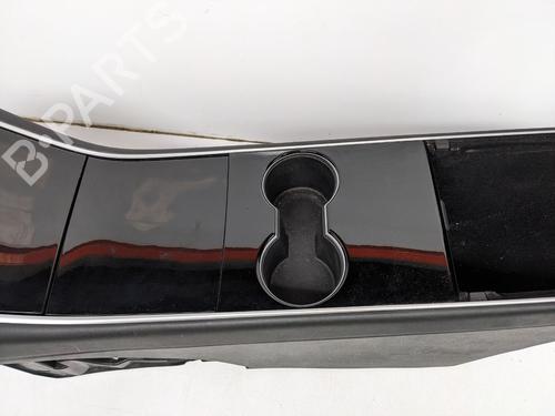 Mittelkonsole TESLA MODEL 3 (5YJ3) EV AWD | BP29693803I22 