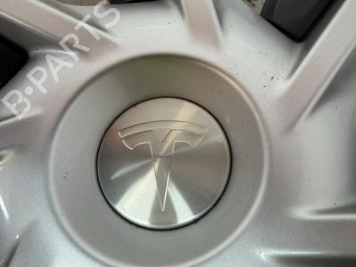 Andre TESLA MODEL Y (5YJY) Long Range All-wheel Drive | BP31367036O1 