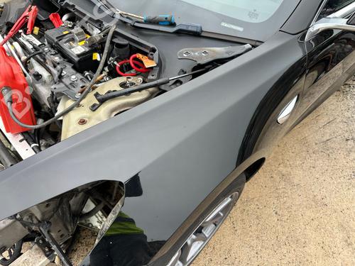 Guarda-lamas esquerdo TESLA MODEL 3 (5YJ3) EV | BP32433416C41