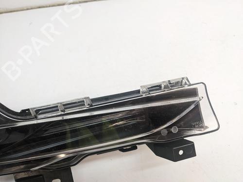 Right front fog light TESLA MODEL 3 (5YJ3) EV AWD | BP32179752C31 