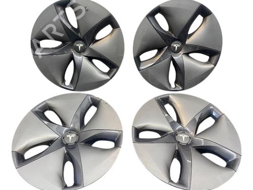 andre-tesla-model-3-5yj3-2017-29692640 main image