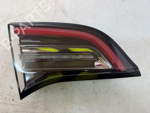 Tågelys TESLA MODEL 3 (5YJ3) EV AWD | BP32005877C37