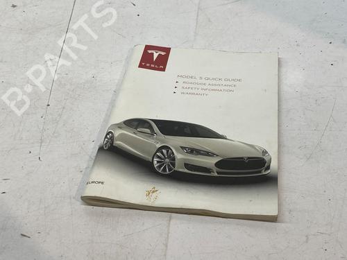 Inne TESLA MODEL S (5YJS) 85 | BP29692136O1 
