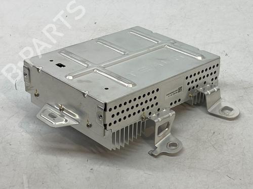 Radio TESLA MODEL Y (5YJY) Long Range All-wheel Drive | BP29691699E6