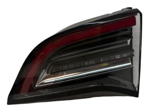 Used Right taillight Right taillight TESLA MODEL 3 (5YJ3) EV AWD (351 hp) 33635851 33635851