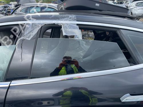 Dørrute venstre bak TESLA MODEL S (5YJS) 60D AWD (525 hp) 29693984