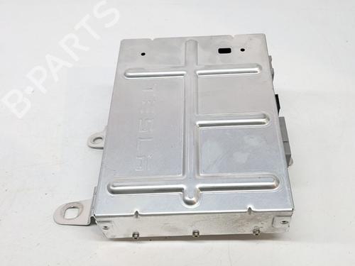 Bilradio TESLA MODEL Y (5YJY) Long Range All-wheel Drive | BP29689133E6