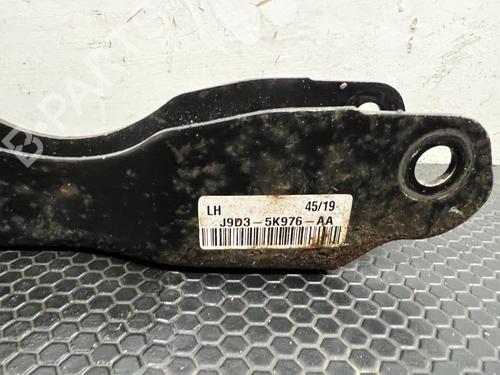 Venstre bagtil bærearm JAGUAR I-PACE (X590) EV400 AWD | BP29689752M14