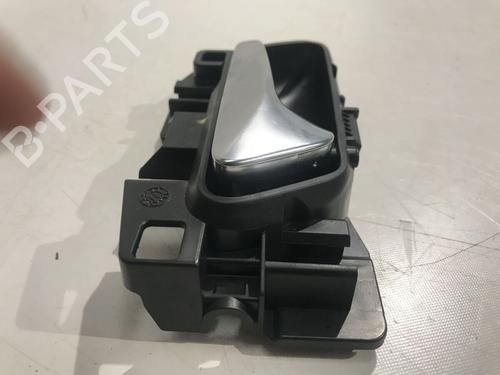 Maneta interior delantera izquierda VAUXHALL CORSA Mk V (F) CORSA-e | BP30502758I13
