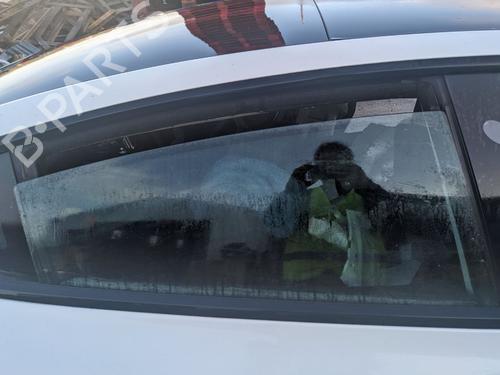 Dør rude højre bagtil TESLA MODEL 3 (5YJ3) EV AWD (351 hp) 30768480