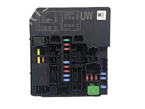 Used Fuse box NISSAN NV200 Van e-NV (ME0N) (109 hp) 29689170