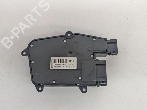 Spak kontakt TESLA MODEL S (5YJS) 85 | BP30893982I30