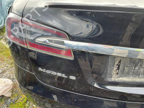 Bakluke CC/Kombi-Kupé TESLA MODEL S (5YJS) 60D AWD | BP29693982C6