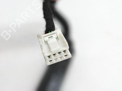 Inne TESLA MODEL S (5YJS) 85 | BP29693166O1