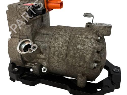 Compressore A/C VW GOLF VII (5G1, BQ1, BE1, BE2) 1.4 GTE Hybrid (204 hp) 30841739