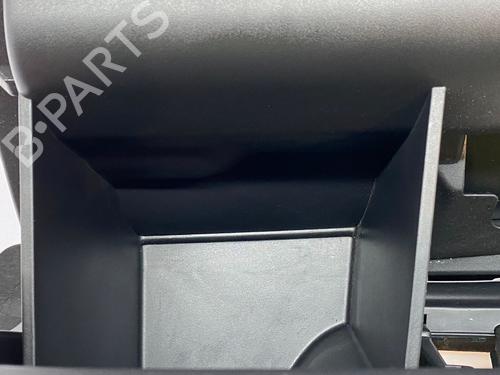 Handskerum PEUGEOT 208 II (UB_, UP_, UW_, UJ_) e-208 | BP29690258C95