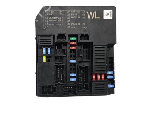 Used Fuse box NISSAN LEAF (ZE1) Electric (150 hp) 29689241