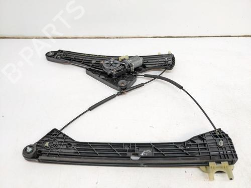 Rudehejsemekanisme Højre foran VW ID.3 (E11, E12) GTX Performance | BP31031681C23