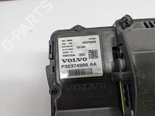 Quadrante VOLVO XC40 (536) Recharge AWD | BP29693835C47 