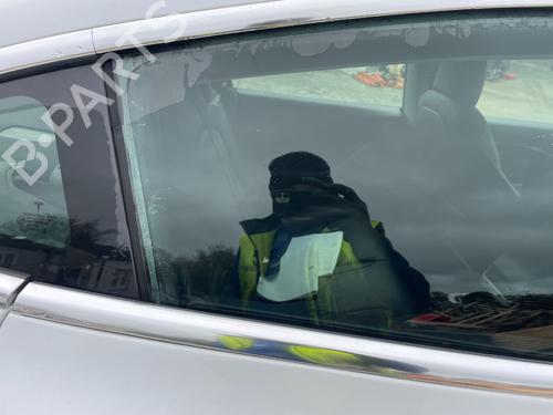 Dør rude højre bagtil TESLA MODEL 3 (5YJ3) EV AWD | BP30333807C21 