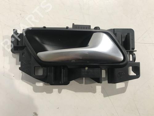 Maneta interior delantera izquierda VAUXHALL CORSA Mk V (F) CORSA-e | BP30502758I13