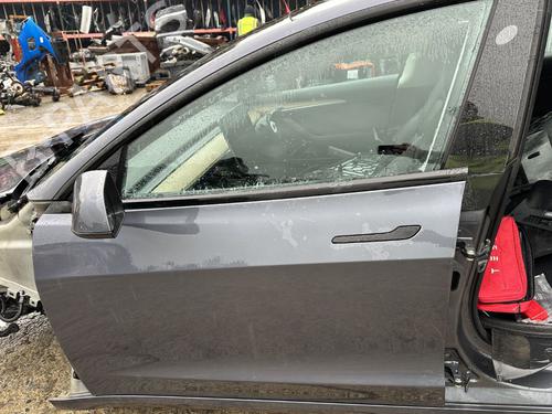 Porta frente esquerda TESLA MODEL 3 (5YJ3) EV (238 hp) 31748460