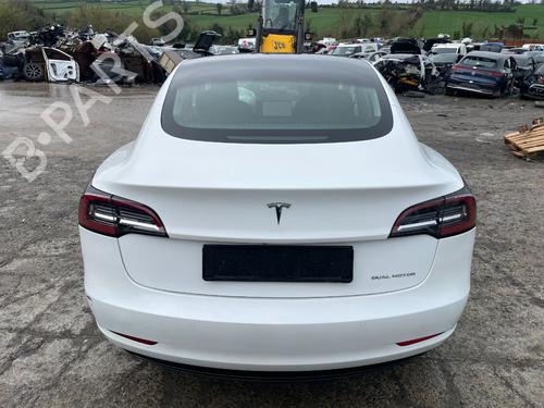 Bagagerumsbeklædning TESLA MODEL 3 (5YJ3) EV AWD (351 hp) 30502798