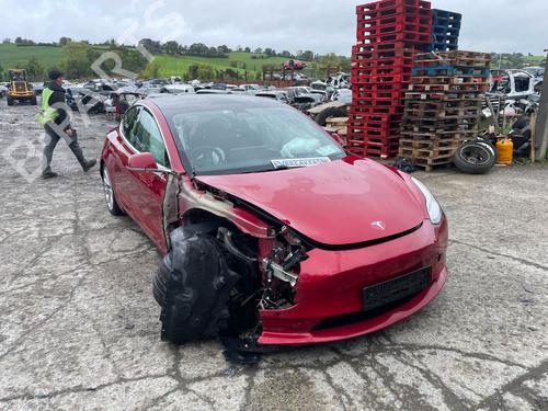 andre-tesla-model-3-5yj3-2017-29695269 main image