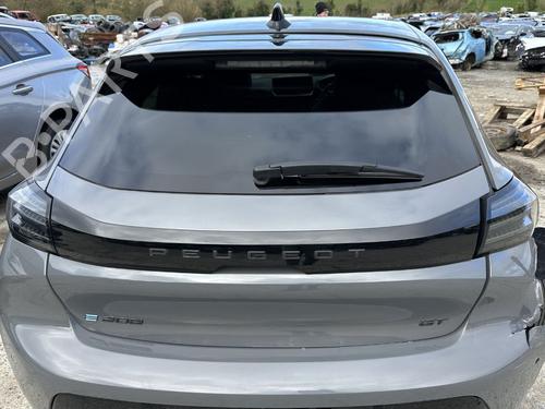 Used Boot lining Boot lining PEUGEOT 208 II (UB_, UP_, UW_, UJ_) 1.2 PureTech 100 (101 hp) 33683696 33683696