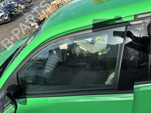 Dør rude ventre foran RENAULT 5 E-Tech 150 (150 hp) 31985106