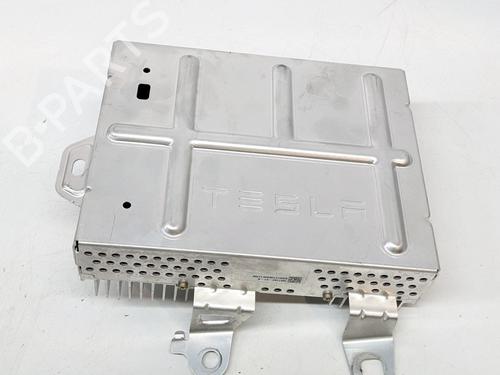 Bilradio TESLA MODEL Y (5YJY) Long Range All-wheel Drive | BP29689133E6