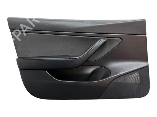 Garniture avant gauche TESLA MODEL 3 (5YJ3) EV AWD (351 hp) 31936796