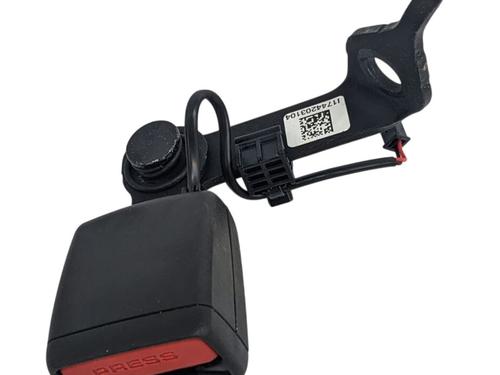 seat-buckle-bmw-1-f40-2019-32201231 main image