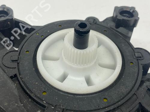 Rudehejsemotor bagstkærm højre VAUXHALL CORSA Mk V (F) CORSA-e | BP29690175E22