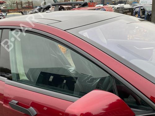 Inne TESLA MODEL S (5YJS) 85 | BP29692128O1 