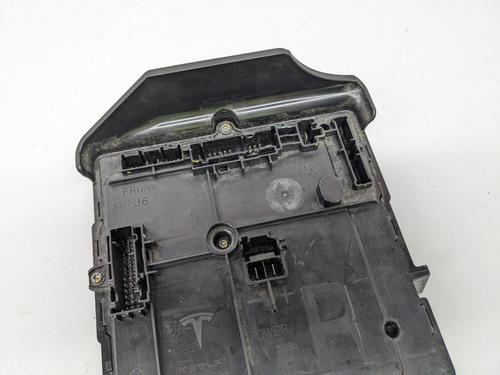 Elektronische module TESLA MODEL 3 (5YJ3) EV AWD | BP29689345M83 