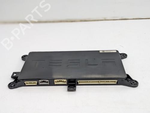 Elektronisk modul TESLA MODEL S (5YJS) 85 | BP29692343M83