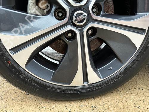 Fælk NISSAN LEAF (ZE1) Electric | BP32487337C45 