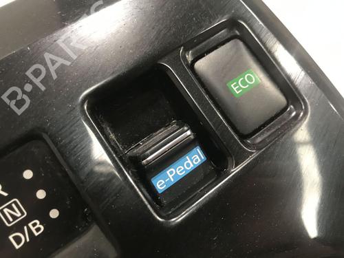 Selector da caixa NISSAN LEAF (ZE0) Electric | BP29688737M90 