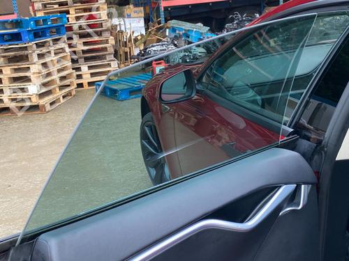 Szyba drzwi tylnych lewych TESLA MODEL S (5YJS) 85 | BP29692129C20