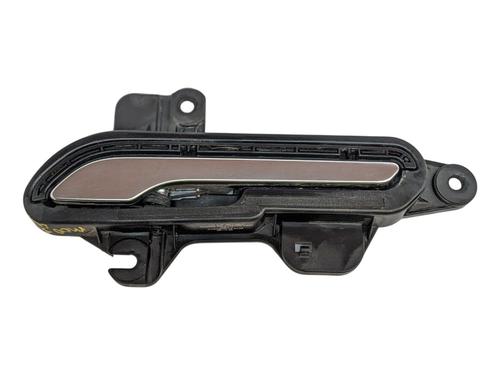 Venstre fortil udvendigt håndtag TESLA MODEL 3 (5YJ3) EV AWD (351 hp) 31121562