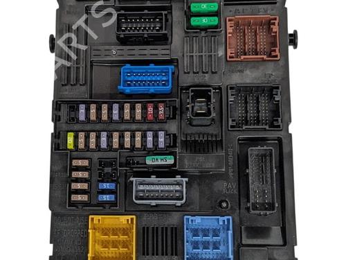 Used Fuse box VAUXHALL MOKKA MOKKA-e (76) (136 hp) 29694002