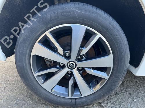 Llanta NISSAN LEAF (ZE1) Electric (150 hp) 29688717